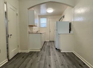 Quaint Studio, Freshly Painted, with modern fixtures, with front and back entrance,, Berkeley, CA 94702