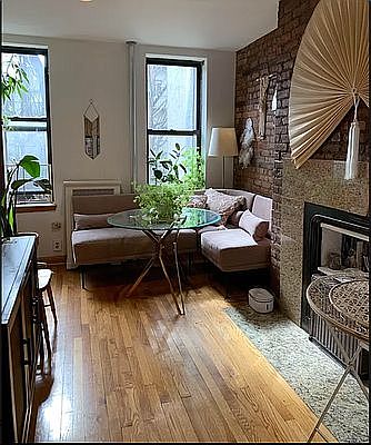 3rd image of 286 E 10th St APT 4W
