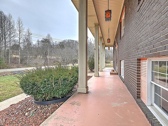 5th image of 5332 Memorial Blvd