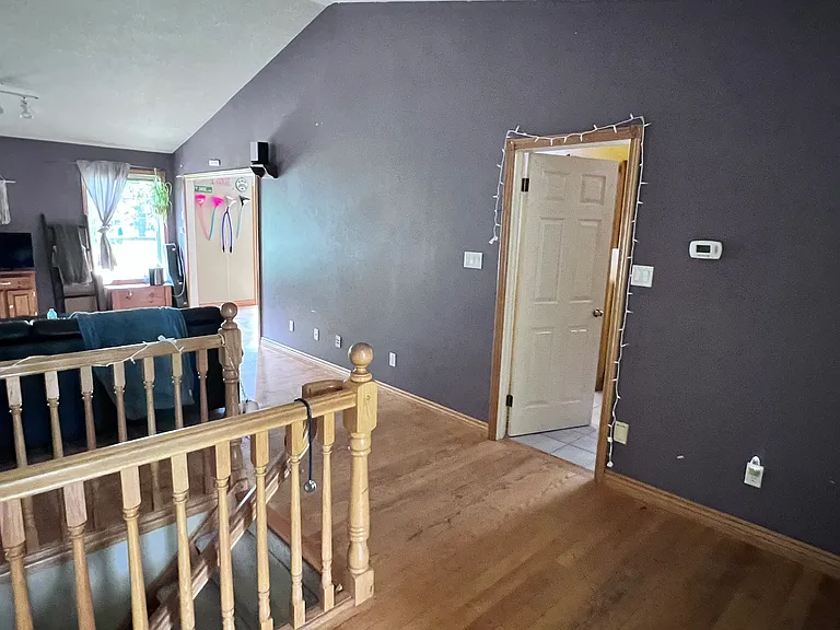 246 Doon Valley Dr — Photo 11