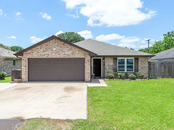 2212 Earle St, Port Neches, TX 77651