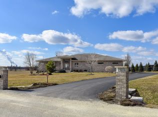 6822 Baler Ln, Stillman Valley, IL 61084