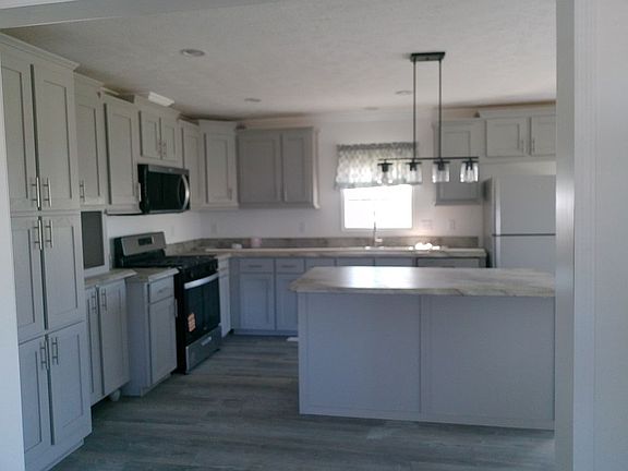 4th image of 57 Elm Ln
