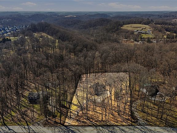 5th image of 4005 School Rd