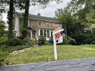 348 Evergreen Pl FLOOR 2, Ridgewood, NJ 07450