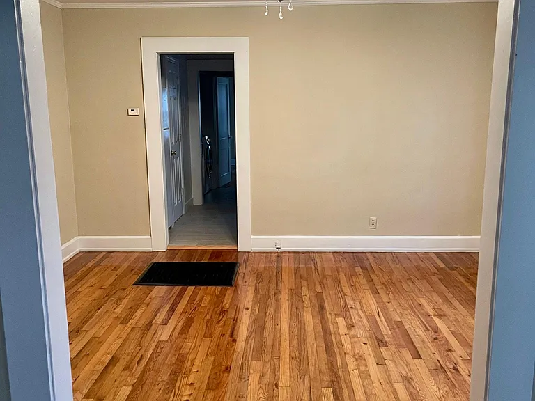 311 W McLendon Cir — Photo 4