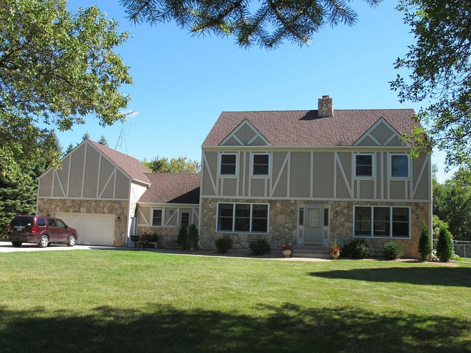 1st image of 6825 Lake Dr