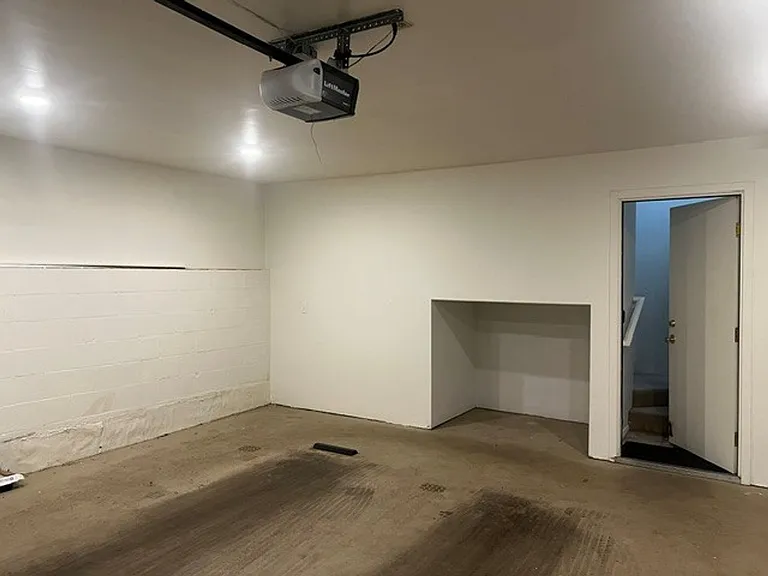 736 Hillside Dr — Photo 40