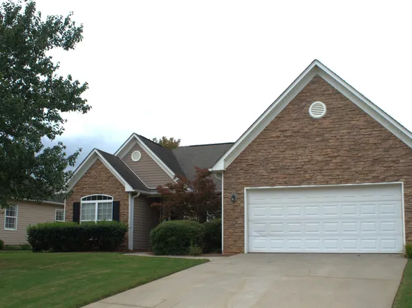 105 Hanging Moss Ln, Greenville, SC 29615