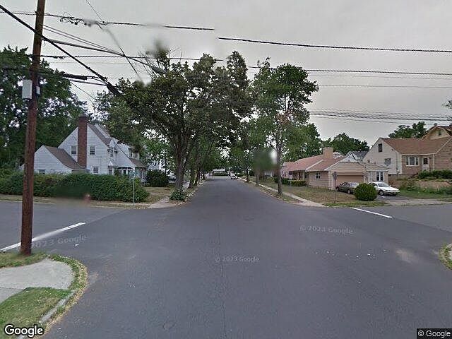 Exterior Neighborhood (street photo)