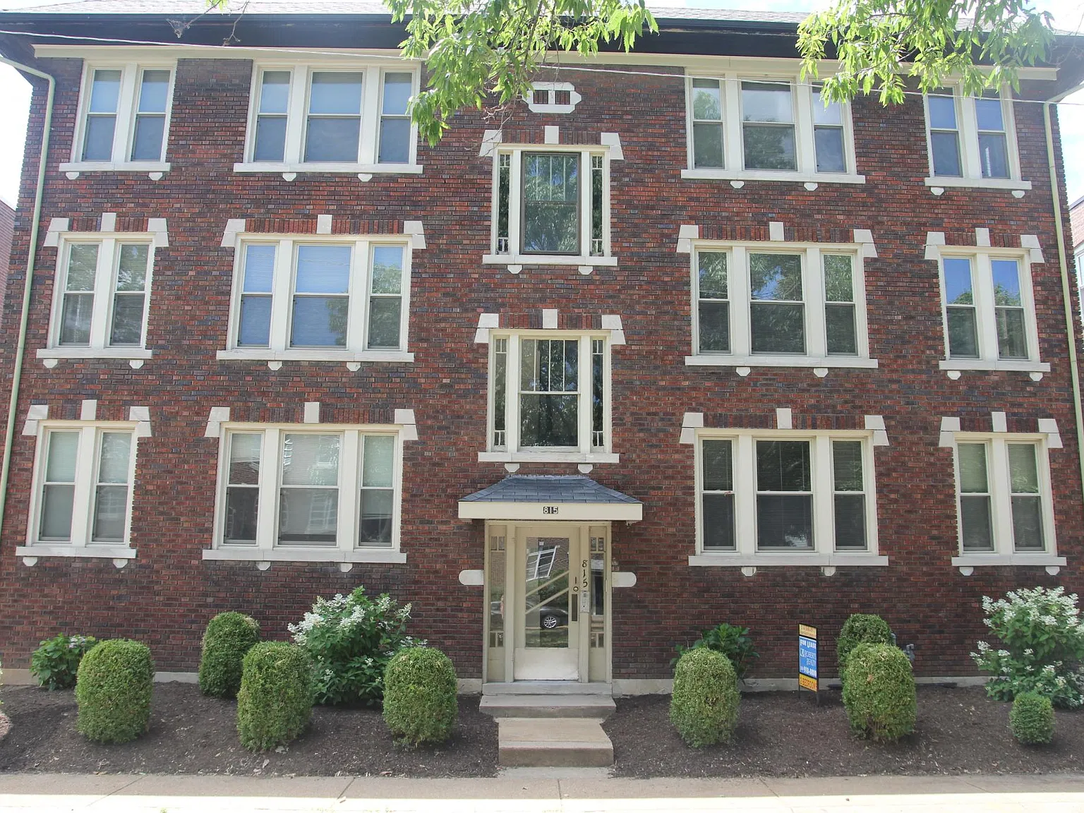 2 bed, 1400 sqft, $1,295 — Photo 1