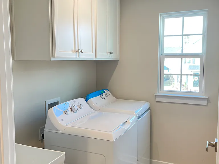 1840 Meredith Pl — Photo 22