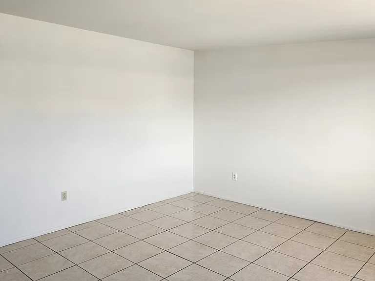 8802 E Baker St — Photo 5