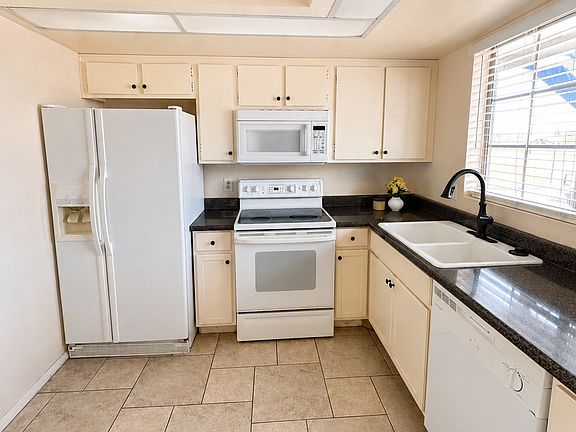 5th image of 45 N Phyllis APT 102