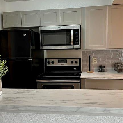 4th image of 11526 WESTWOOD BOULEVARD #723