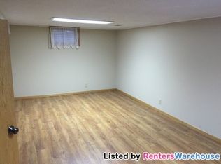 15801 S Eden Dr, Eden Prairie, MN 55346