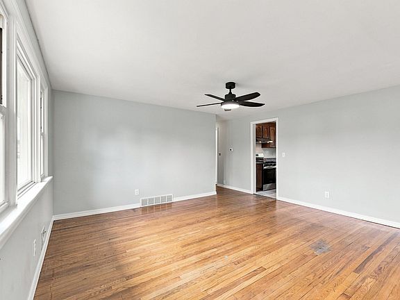 5th image of 76 Daley St