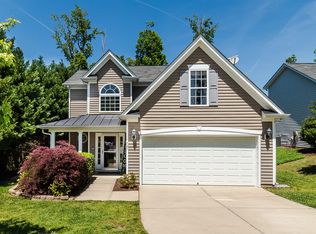 721 Pyracantha Dr, Holly Springs, NC 27540