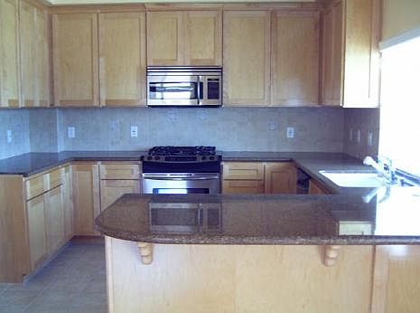 4th image of 2515 Carnegie Ln