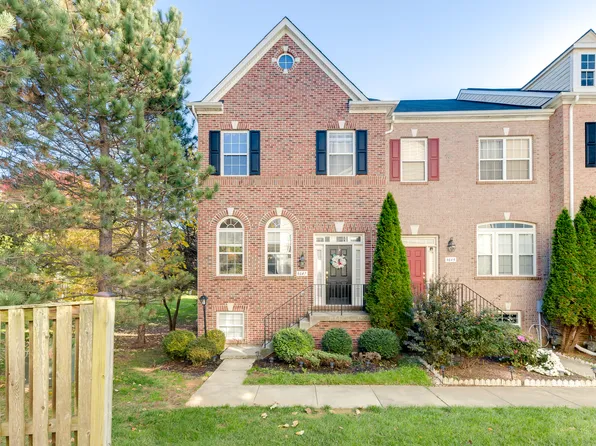 4647 Carisbrooke Ln, Fairfax, VA 22030