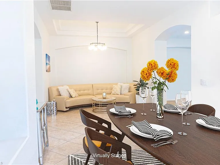 14059 Mirror Ct — Photo 8