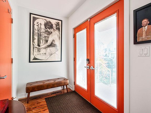 3rd image of 3036 N Gresham Ave