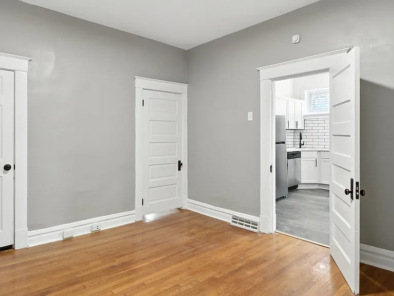 6451 S Kingshighway Blvd — Photo 18