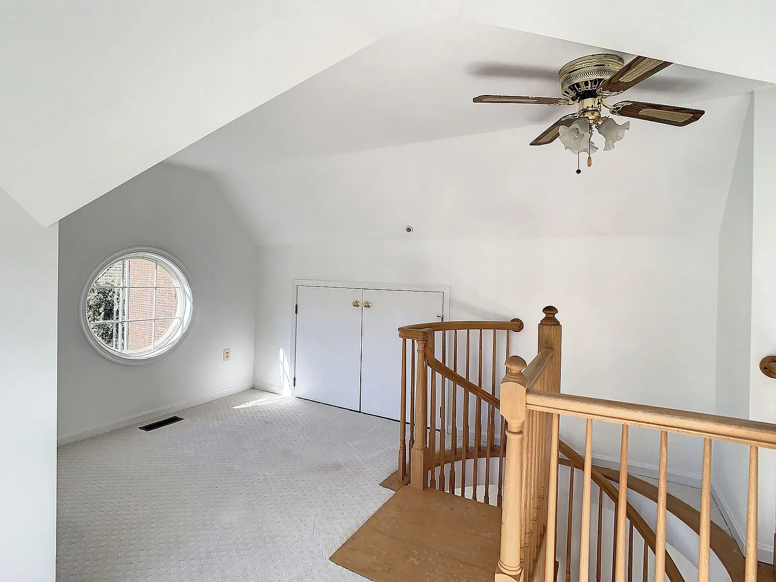 1 bed, 1200 sqft, $2,300 — Photo 4