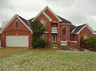 111 Cedar Ln, Houston, PA
