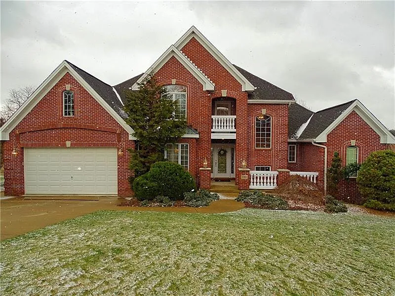 111 Cedar Ln photo 1