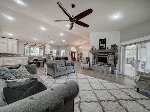 5th image of 5396 N 82nd Ave