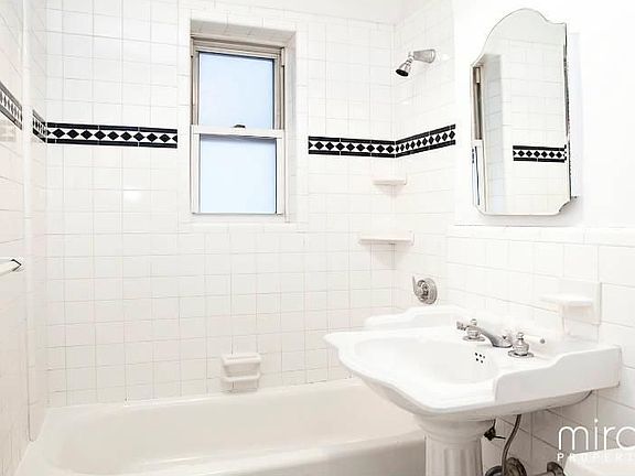 Windowed Bath