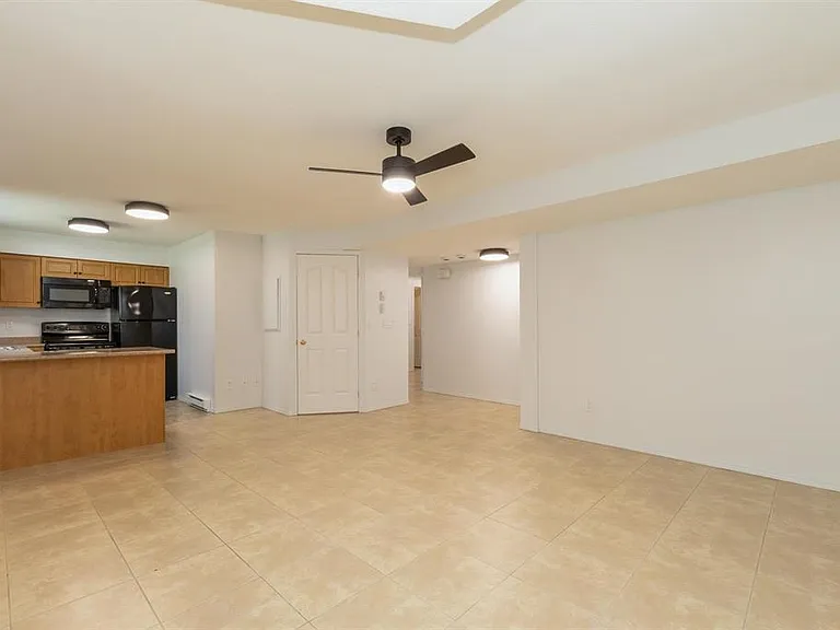 1378 Kenney St — Photo 33