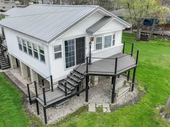 6760 E Leisure Ct, Monticello, IN 47960