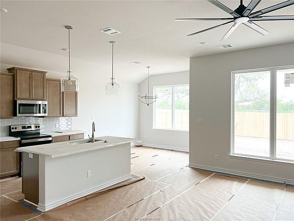 5th image of 3181 Brady Ct