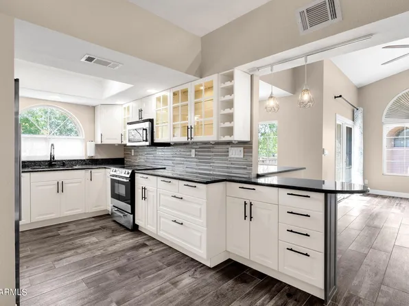 925 N COLLEGE Avenue #B205, Tempe, AZ 85288
