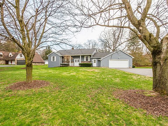 2nd image of 299 Fairport Rd