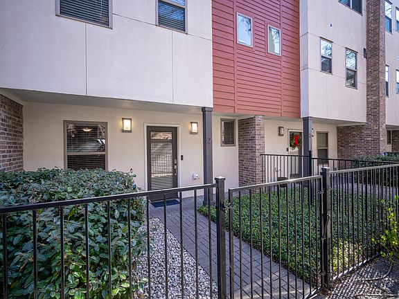 2nd image of 6270 Oram St Unit 102