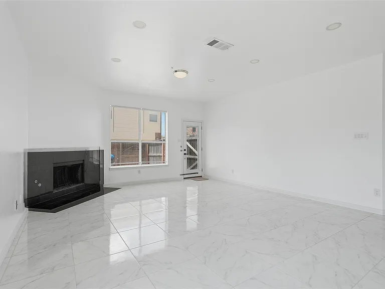 5001 Spicewood Dr — Photo 7