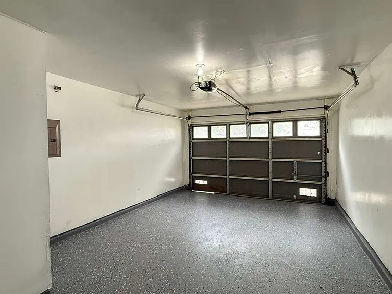 6414 Kensinger Pass — Photo 17