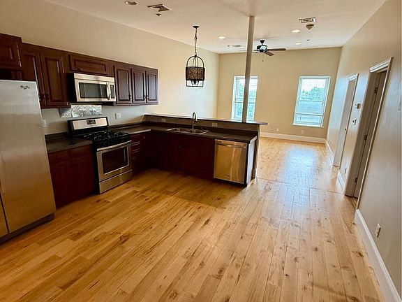 2nd image of 17 W Cayuga St #11428869