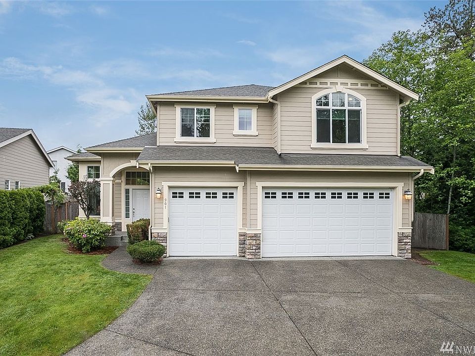 1st image of 901 244th Ct SE