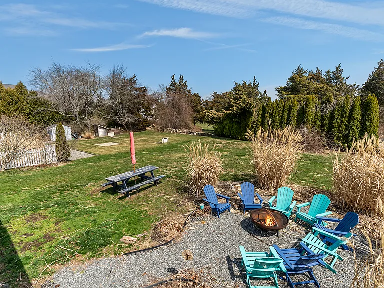 17 Clifford Dr — Photo 6