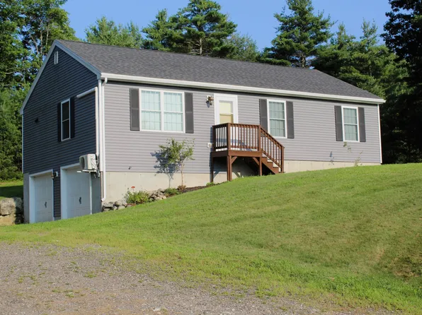 31 Nature's Way, Standish, ME 04085