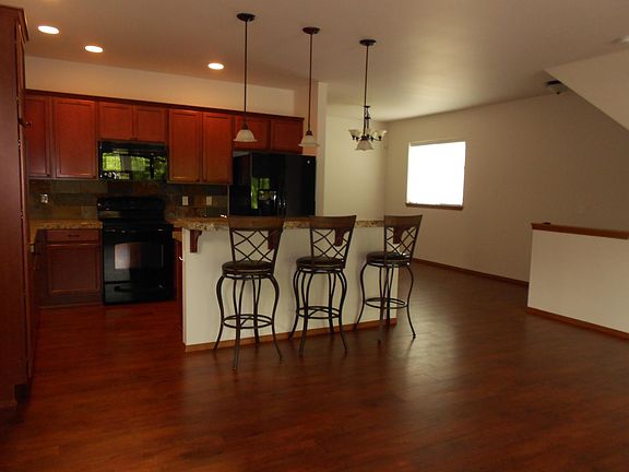 4th image of 15149 5th Ln S
