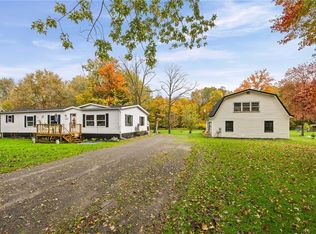 4417 Johnny Cake Ln, Albion, NY 14411