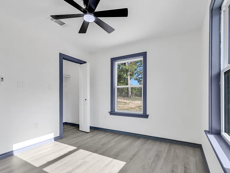 2 Maxwell St #B — Photo 10