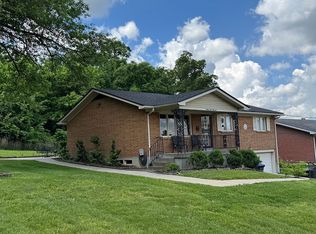 3100 Rome Rd, Louisville, KY 40216