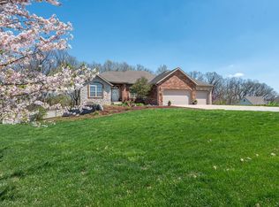 1224 S Hickory Ln, Nixa, MO 65714