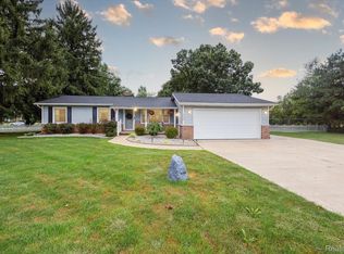 8400 Lee Rd, Brighton, MI 48116